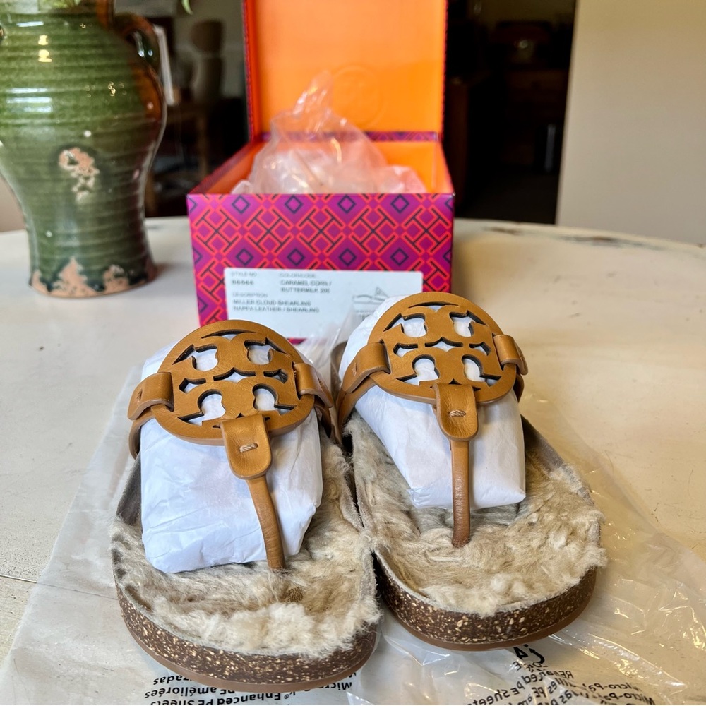 Tory Burch Miller Cloud Shearling - Picture 6 of 8